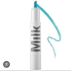 New Milk Makeup Model/DJ Shadow Liner